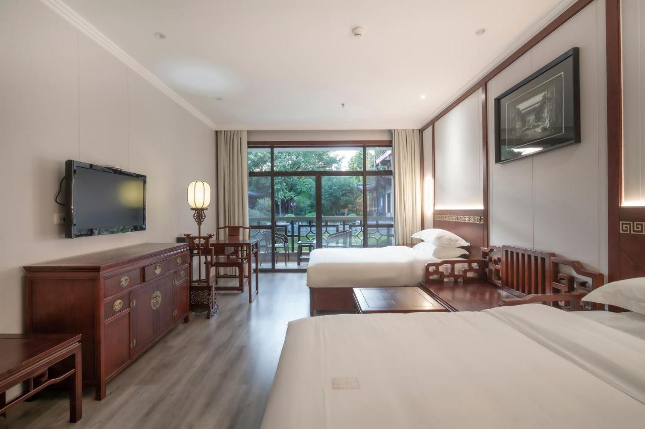 Guilin Yi Characteristic Hotel Coltd Εξωτερικό φωτογραφία