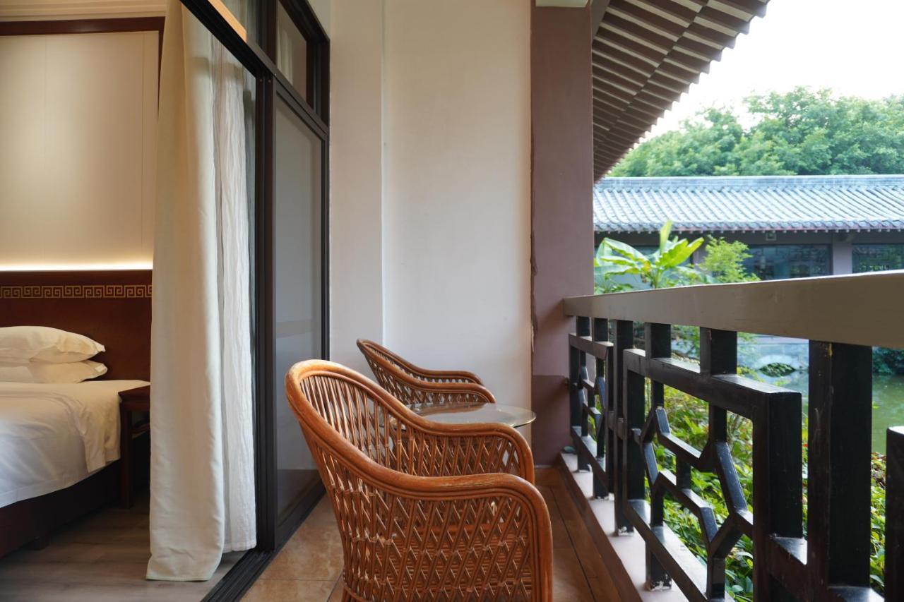 Guilin Yi Characteristic Hotel Coltd Εξωτερικό φωτογραφία