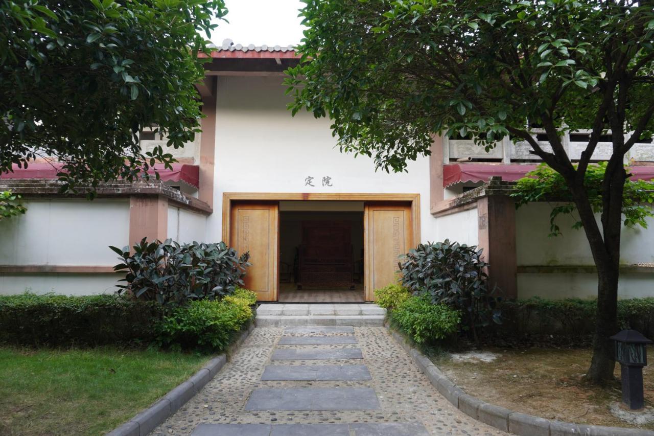 Guilin Yi Characteristic Hotel Coltd Εξωτερικό φωτογραφία