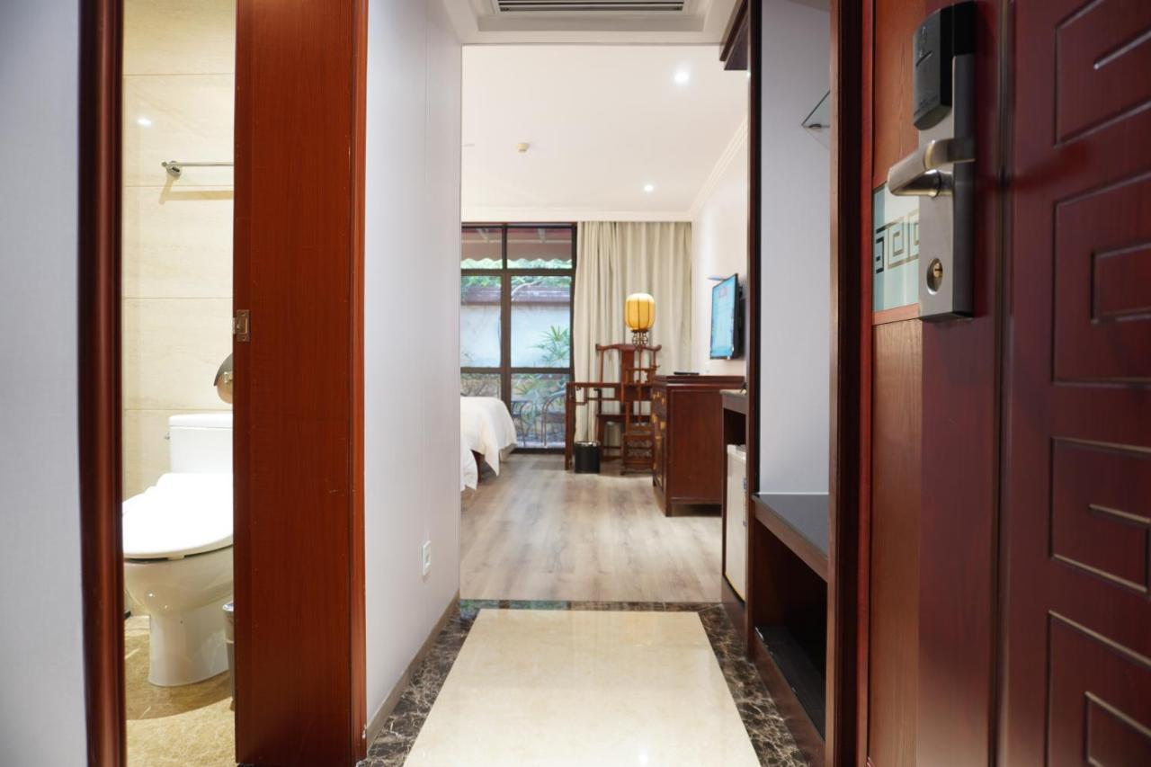 Guilin Yi Characteristic Hotel Coltd Εξωτερικό φωτογραφία
