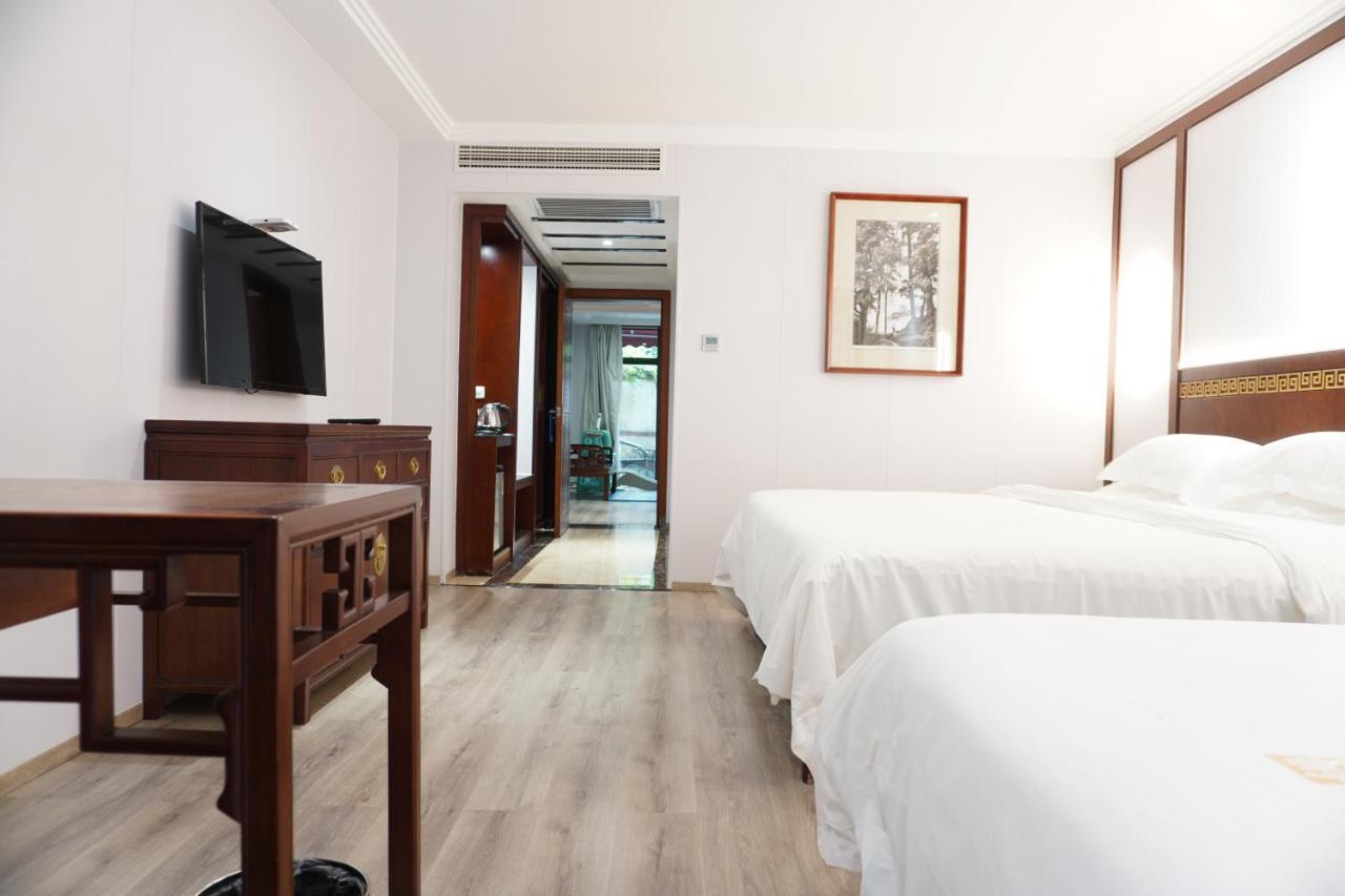 Guilin Yi Characteristic Hotel Coltd Εξωτερικό φωτογραφία