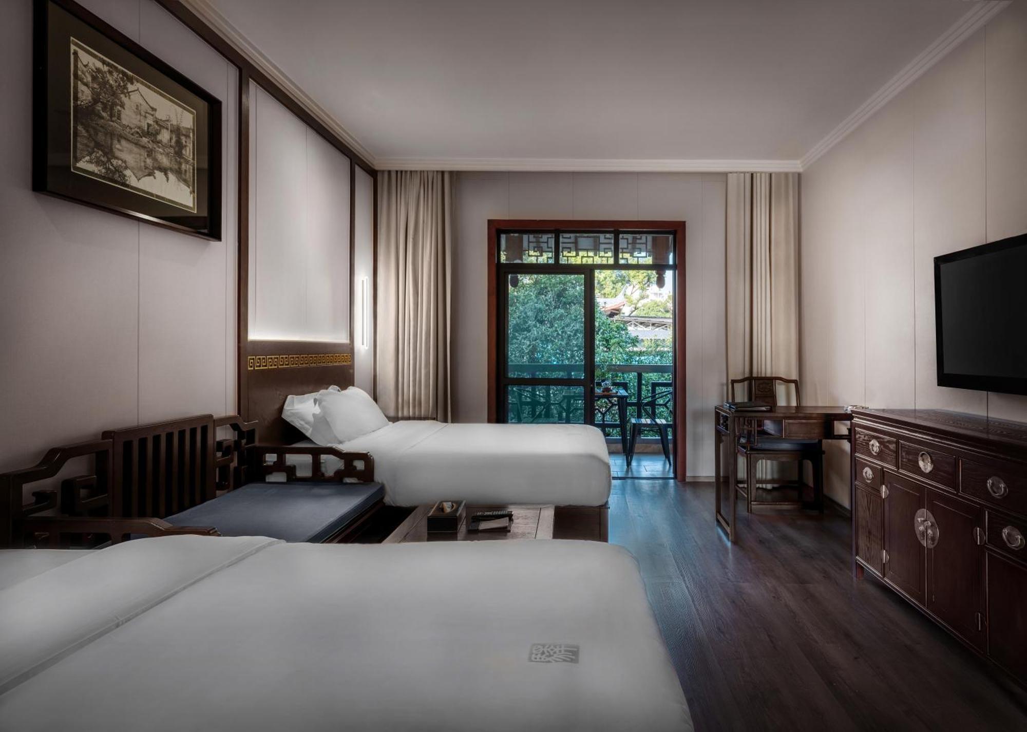 Guilin Yi Characteristic Hotel Coltd Εξωτερικό φωτογραφία